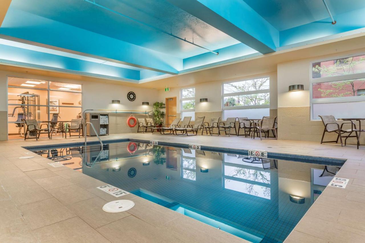 Best Western Plus, Bathurst Hotel & Suites Экстерьер фото